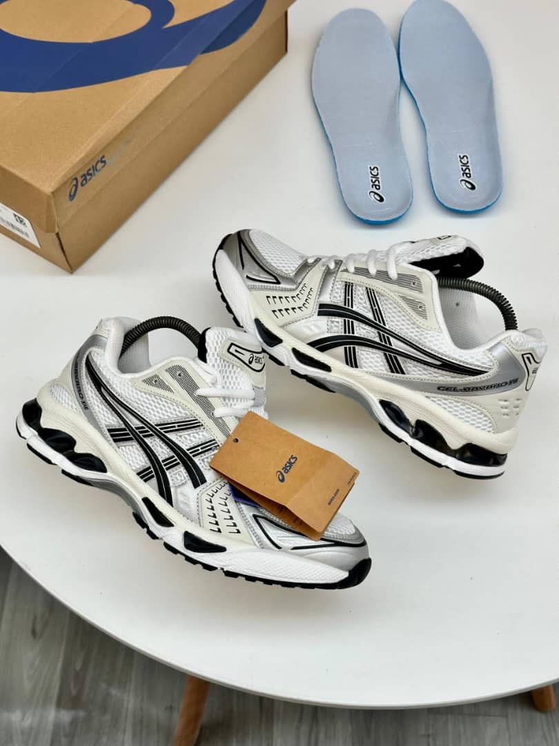 ASICS Gel-Kayano White/Black